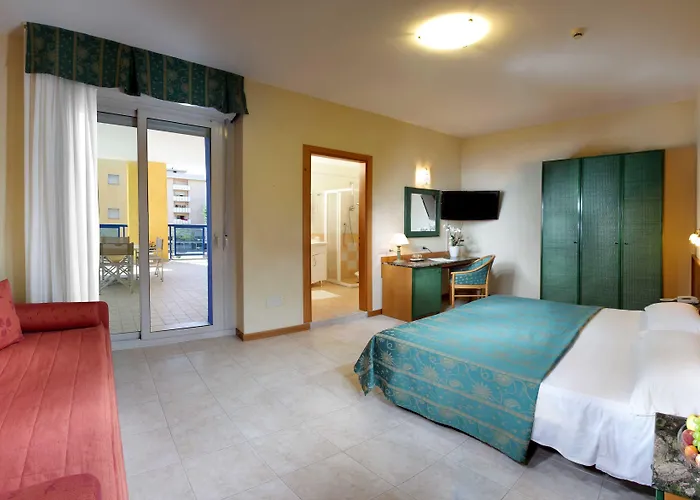 Ξενοδοχείο Bellevue 4*