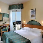 Bellevue Ξενοδοχείο 4*