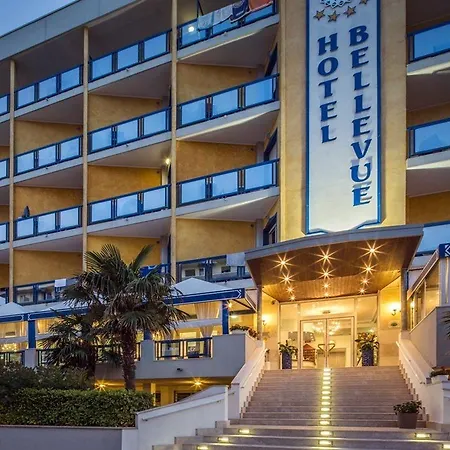 ホテル Bellevue 4*